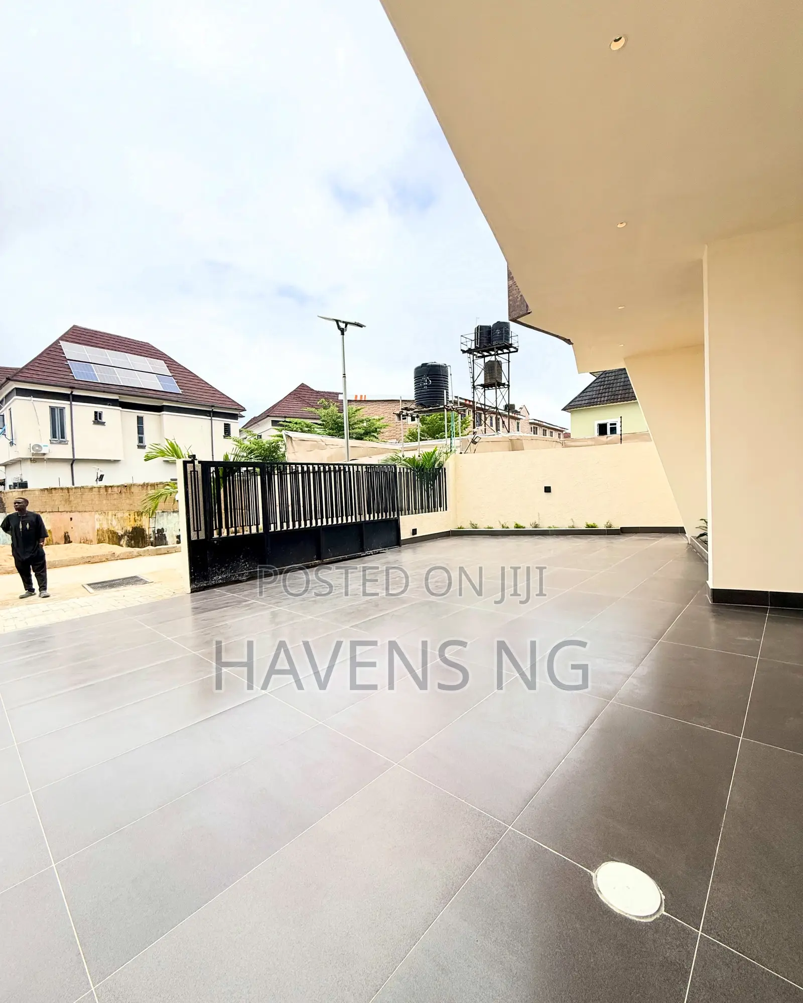 5bdrm Duplex in Lekki Phase 2 for sale