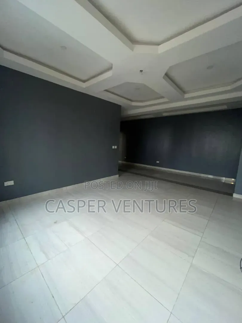 2bdrm Apartment in Chevyview Estate, Chevron for rent