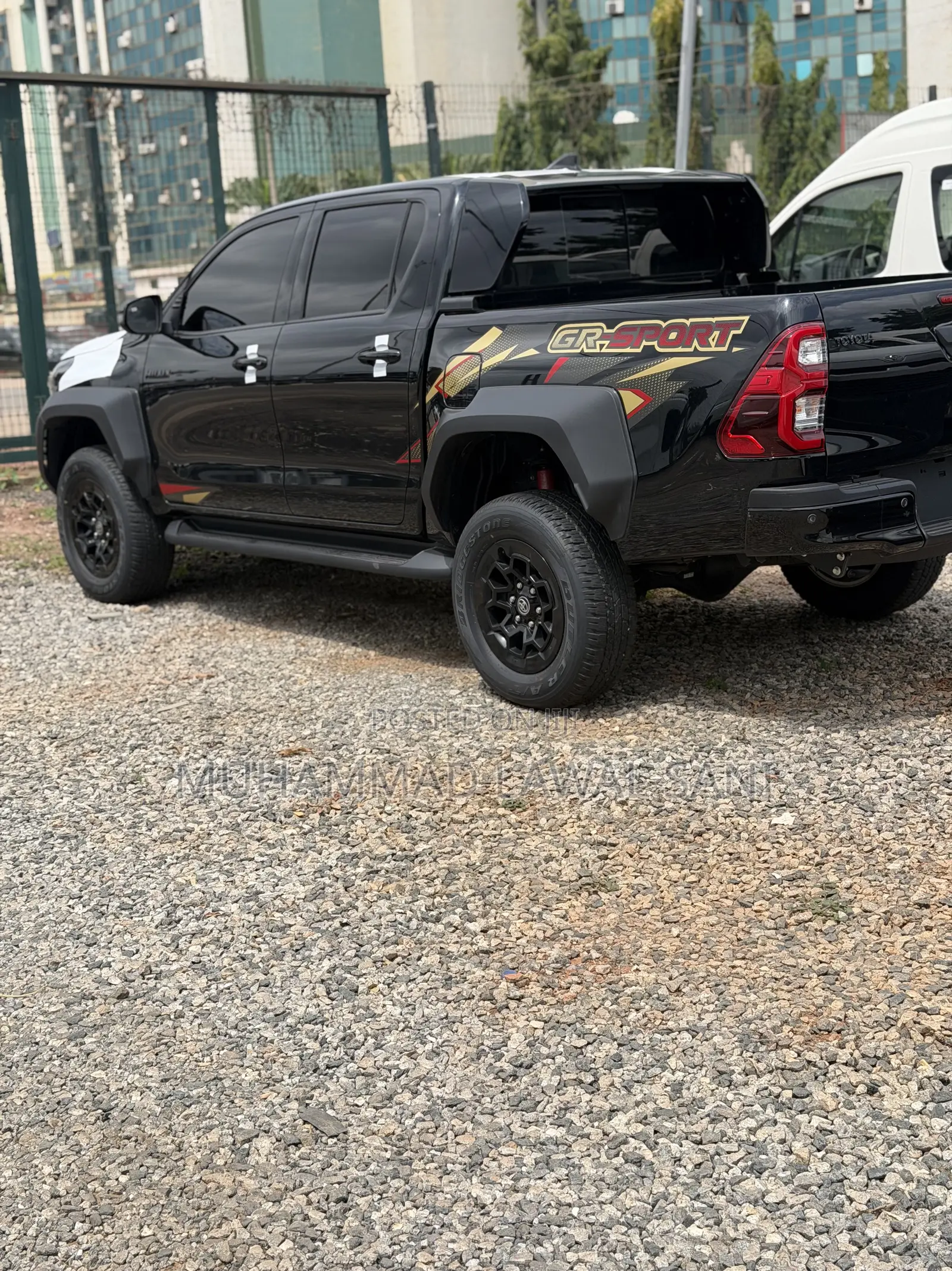 Toyota Hilux 2024 Black