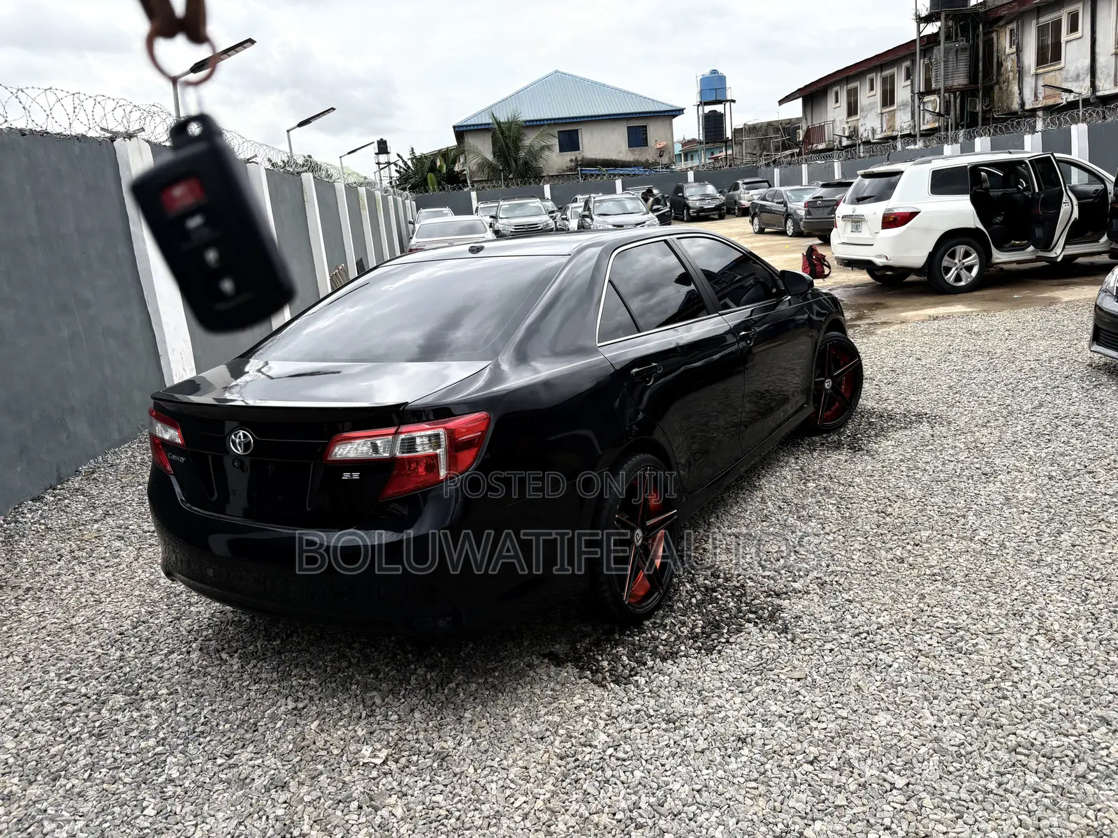 Toyota Camry SE Sport 4dr Sedan w/Prod. End 11/13 (2.5L 4cyl 6A) 2014 Black