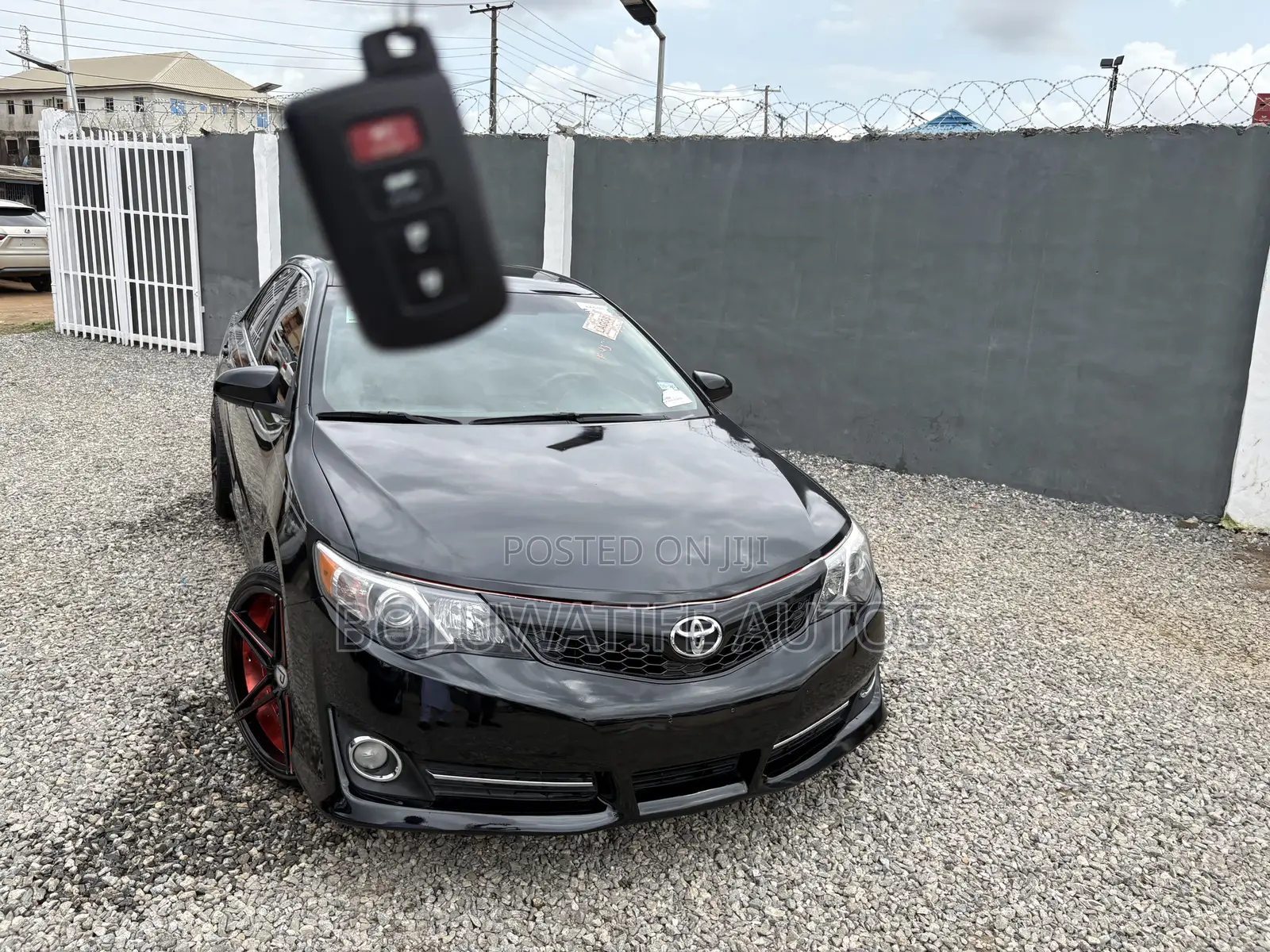 Toyota Camry SE Sport 4dr Sedan w/Prod. End 11/13 (2.5L 4cyl 6A) 2014 Black