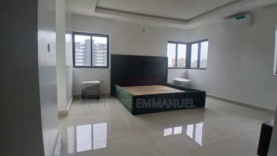 3bdrm Apartment in Ikoyi for sale
