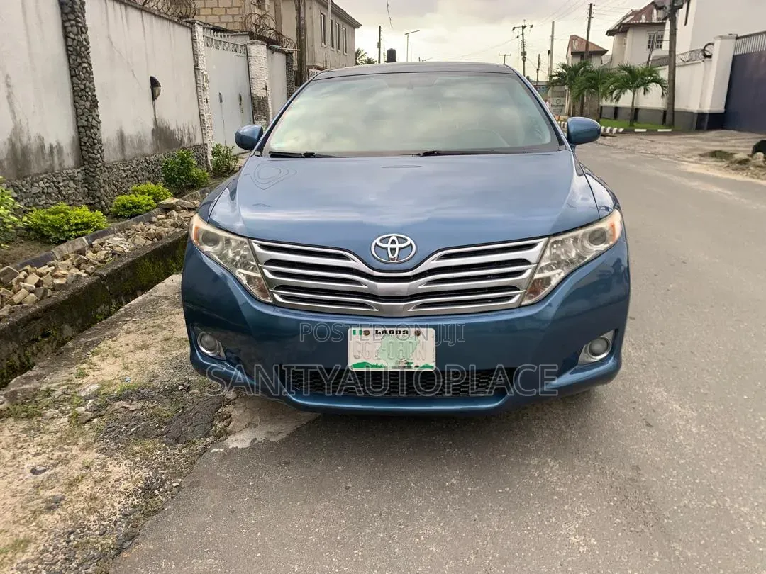 Toyota Venza 2010 Blue