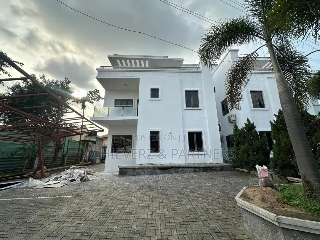 5bdrm Duplex in Zone 2 / Wuse for rent