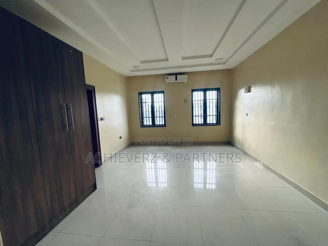 5bdrm Duplex in Zone 2 / Wuse for rent