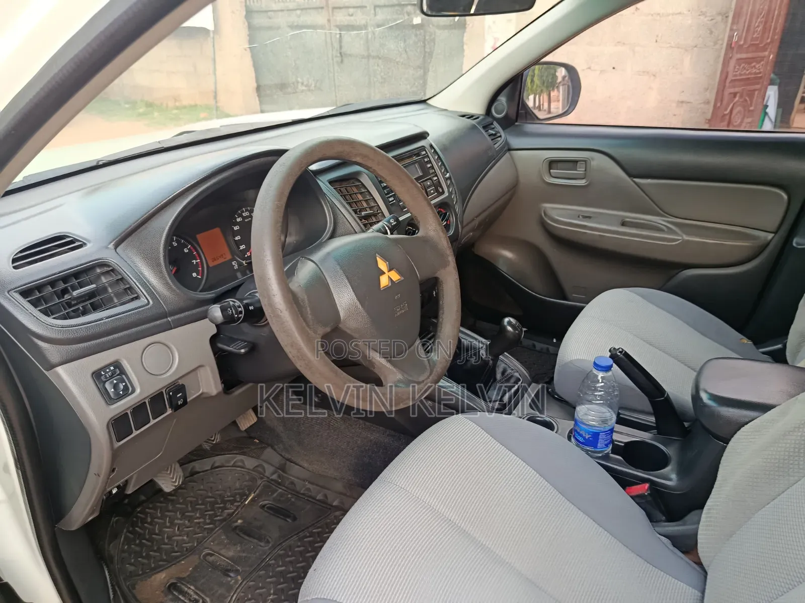 Mitsubishi L200 2016 White
