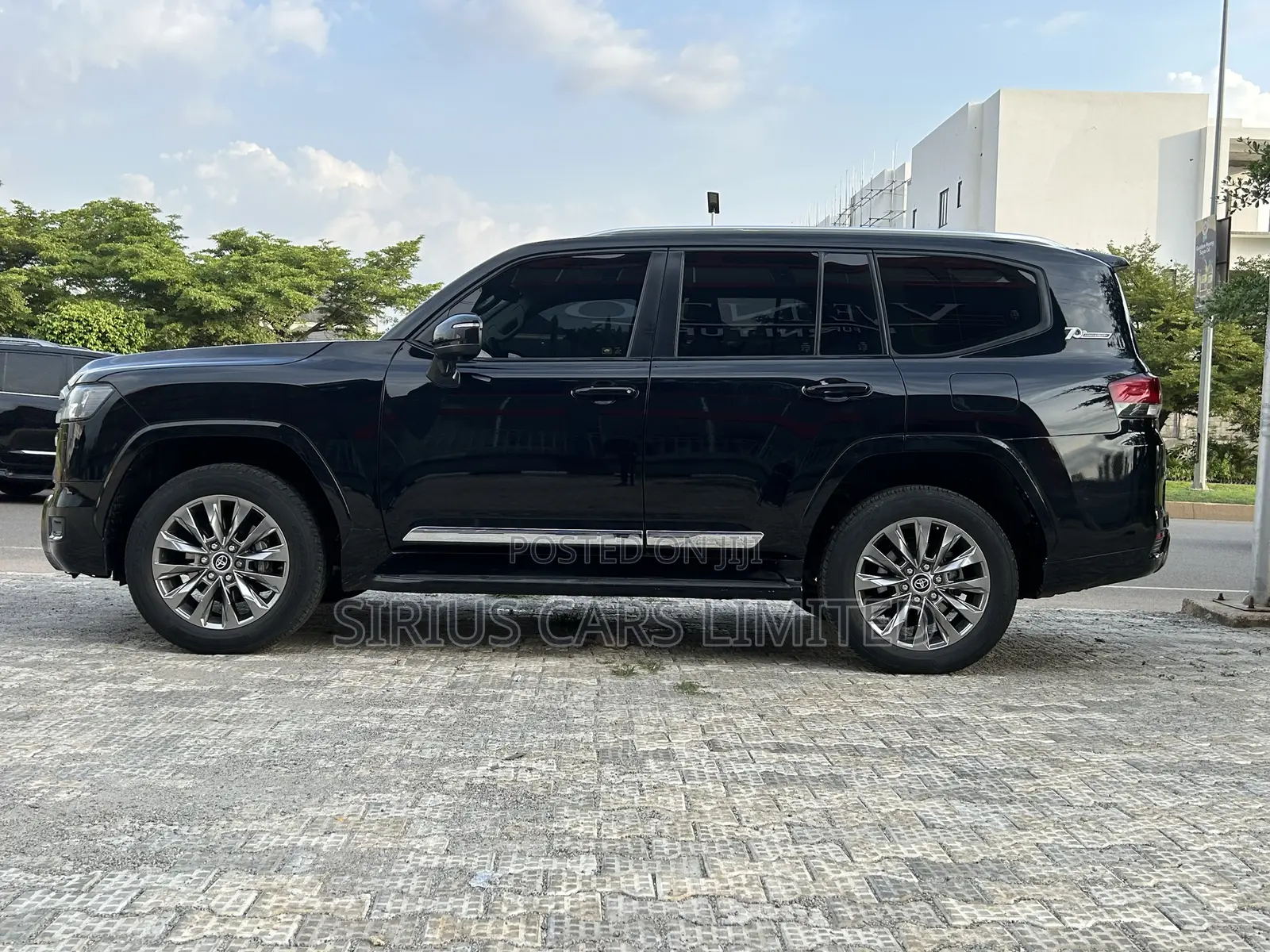 Toyota Land Cruiser 3.5 V6 2022 Black