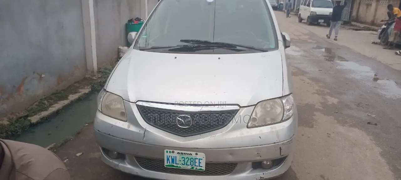 Mazda MPV 2005 Silver
