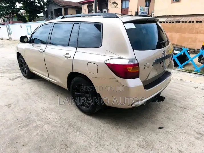 Toyota Highlander 2008 Gold