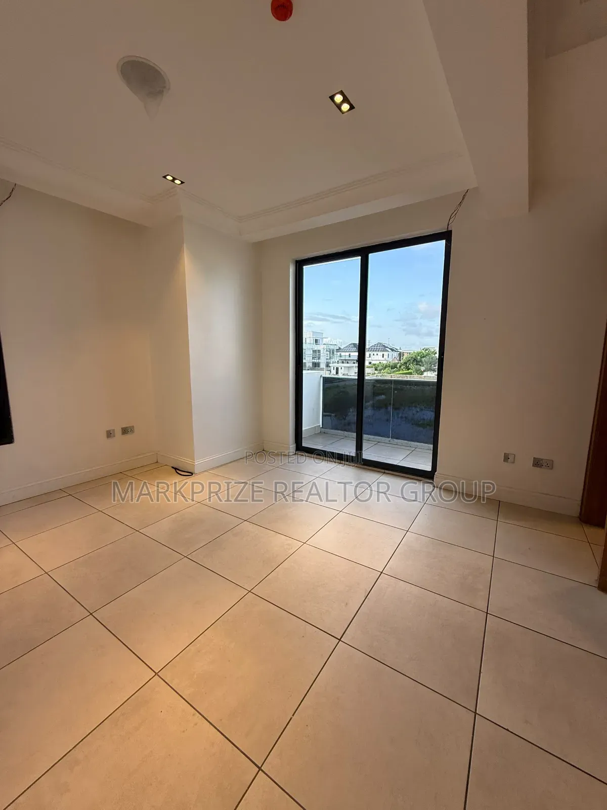 5bdrm Duplex in Royal Garden, VGC / Ajah for sale
