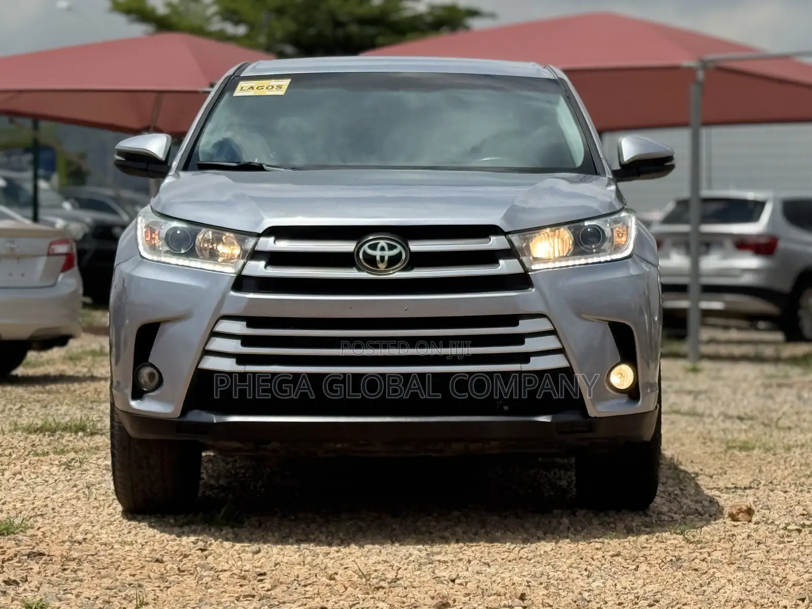Toyota Highlander LE 4x4 V6 (3.5L 6cyl 8A) 2017 Gray