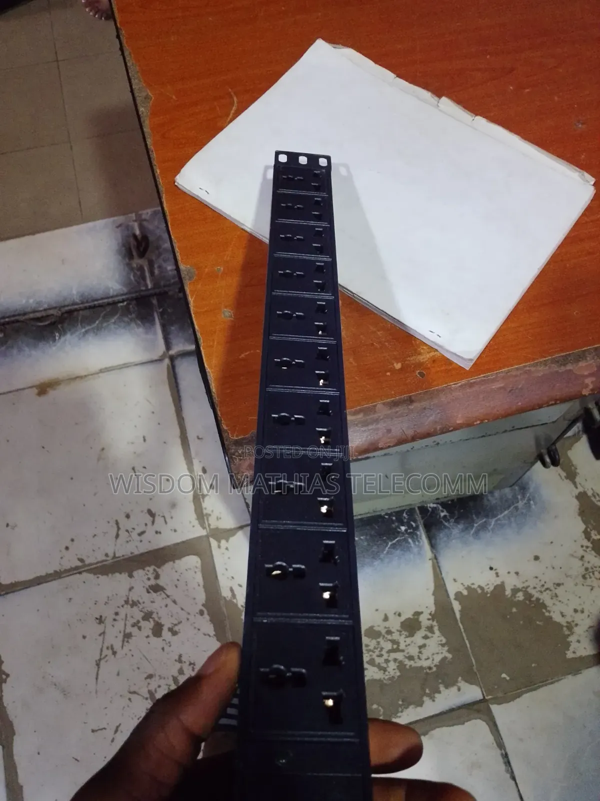 Rack Mount Pdu 10-Way Power Distribution Unit for Network Cabinets