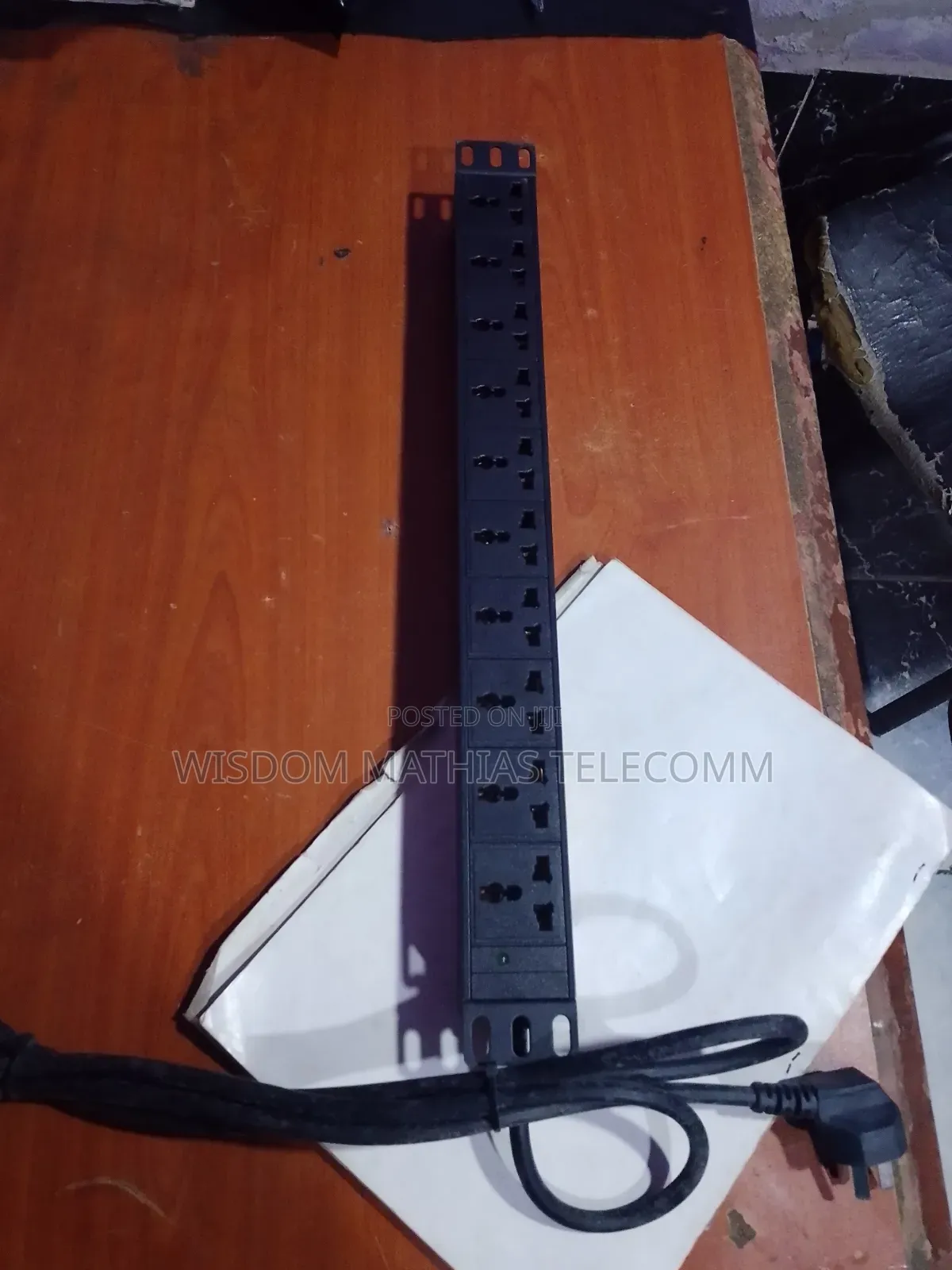 Rack Mount Pdu 10-Way Power Distribution Unit for Network Cabinets