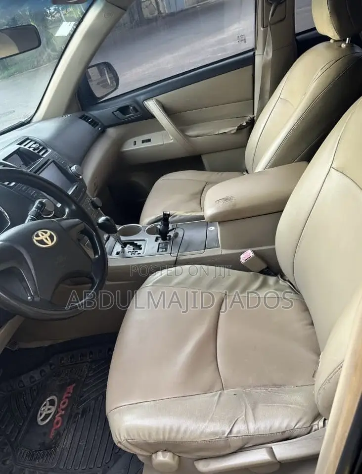 Toyota Highlander 2011 Black