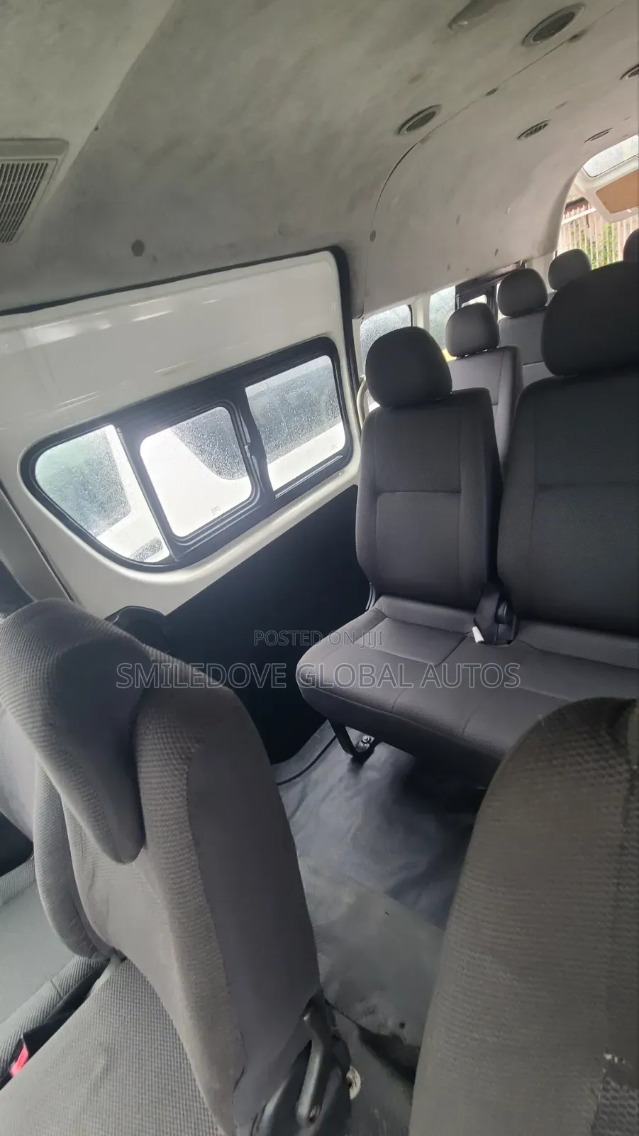 Toyota HiAce 2017 White