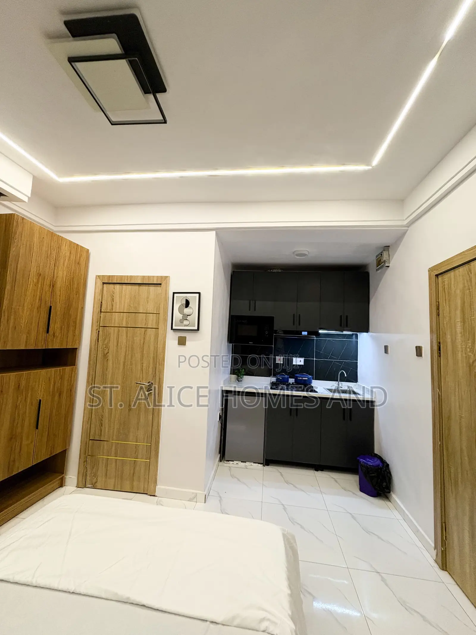1 Bedroom Premium Studio Apartment, Lawanson Surulere, Lagos