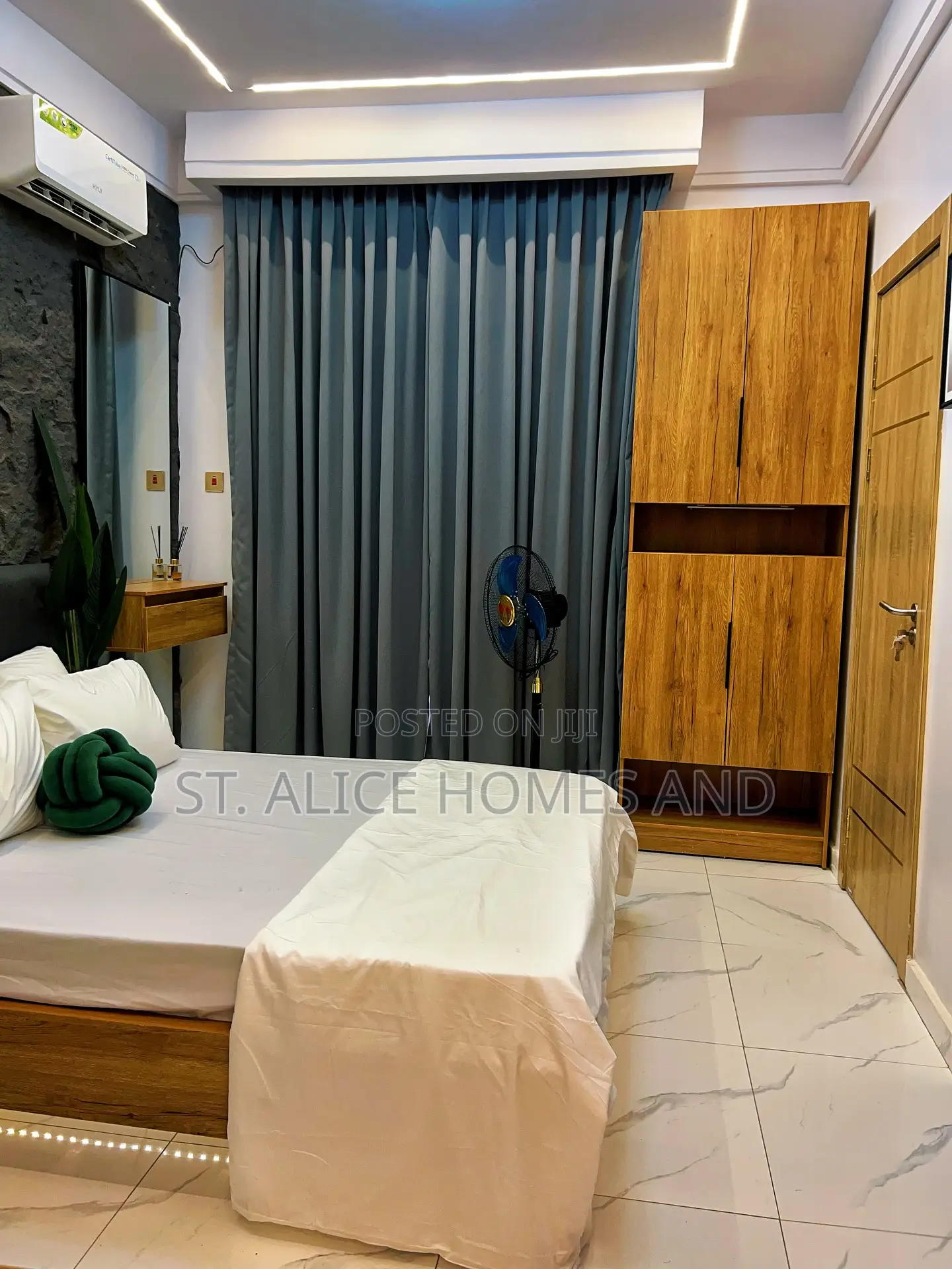 1 Bedroom Premium Studio Apartment, Lawanson Surulere, Lagos
