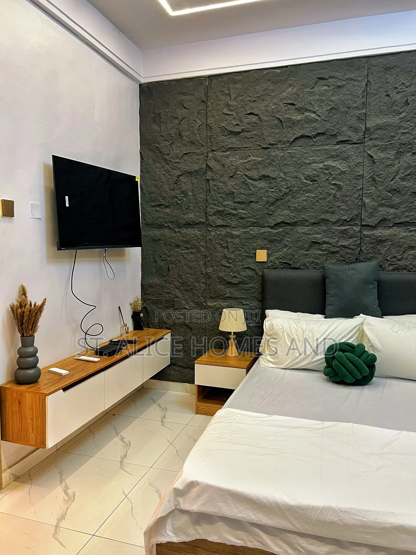 1 Bedroom Premium Studio Apartment, Lawanson Surulere, Lagos