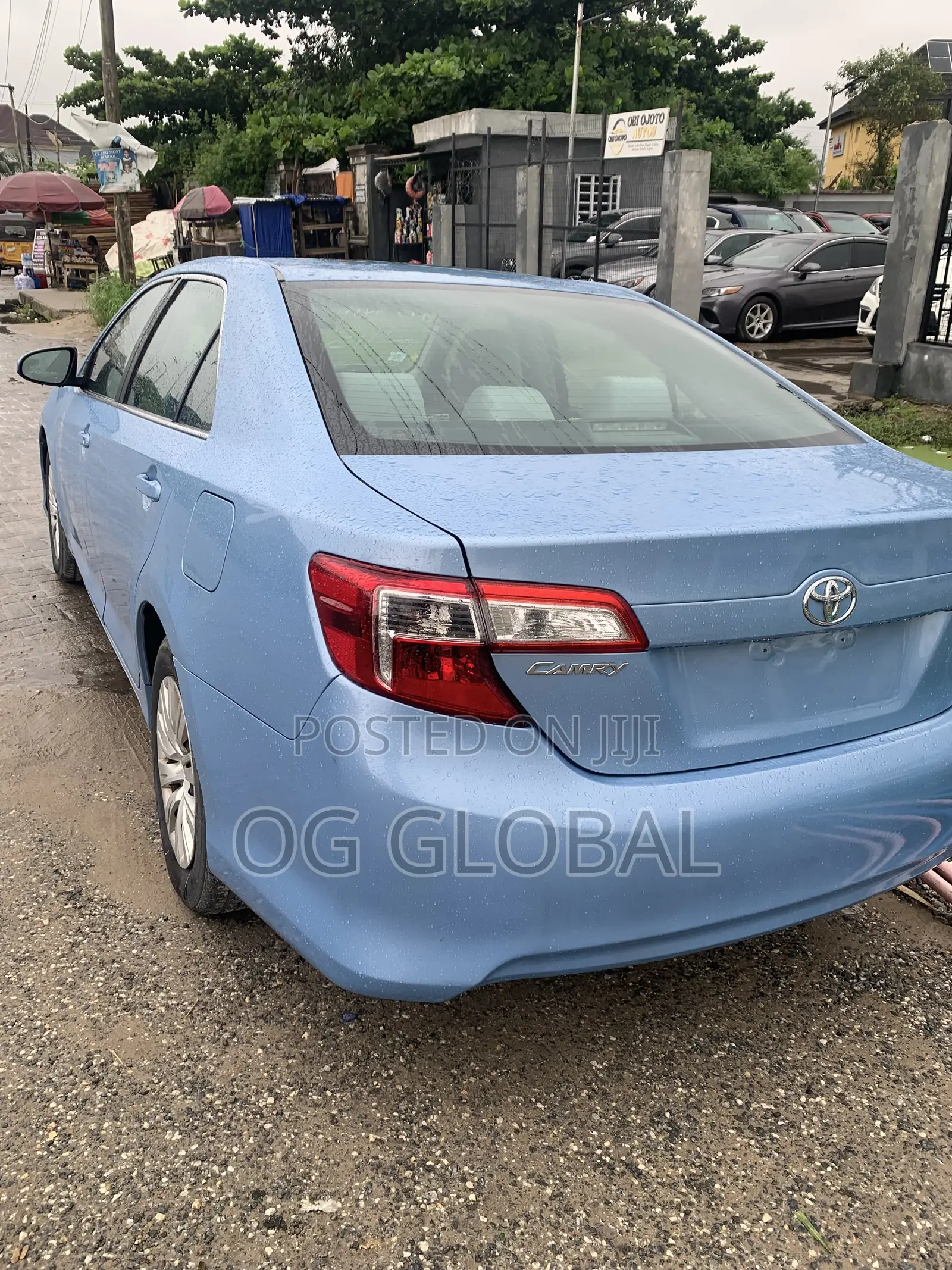 Toyota Camry LE 4dr Sedan (2.5L 4cyl 6A) 2012 Blue