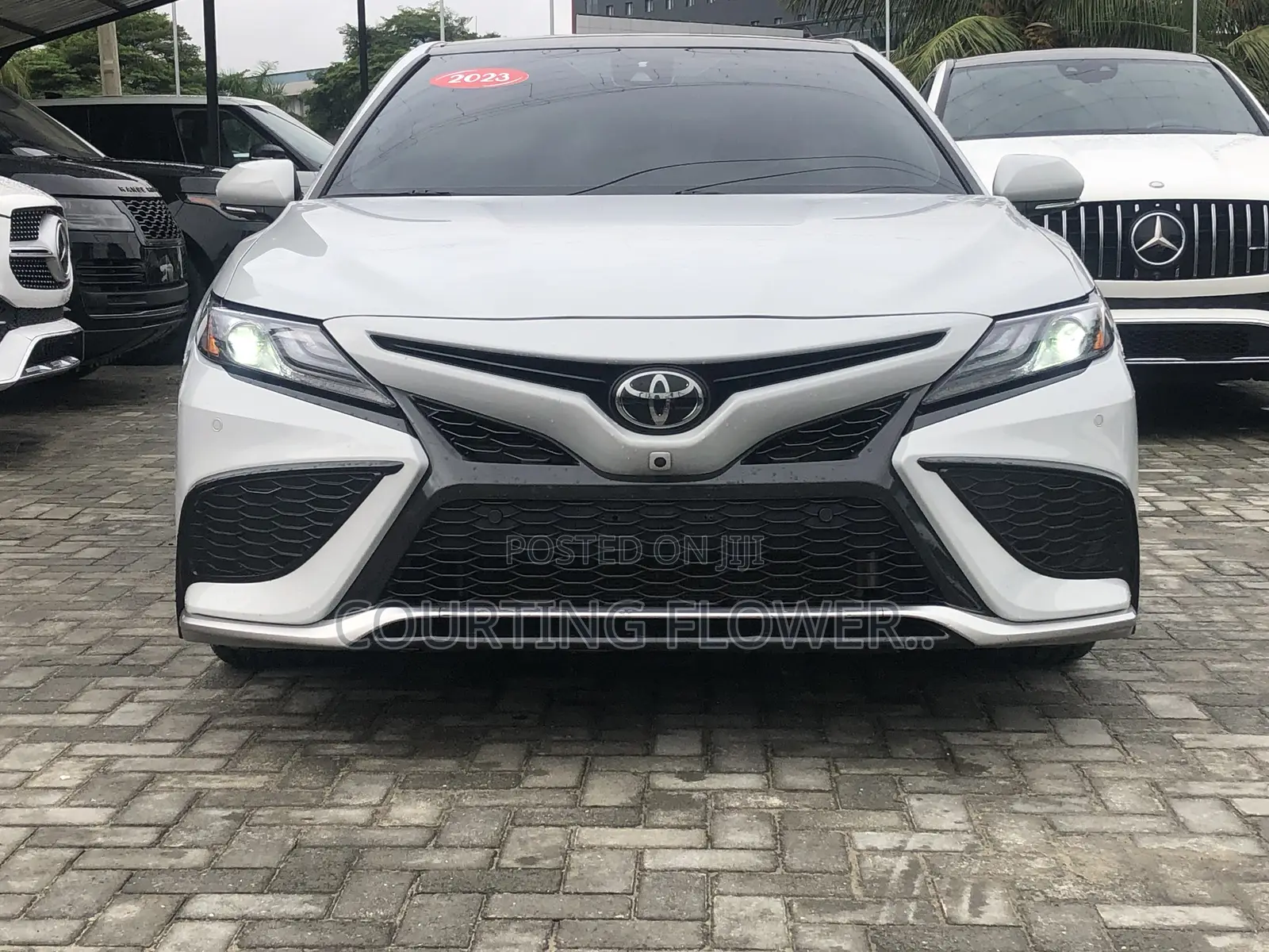 Toyota Camry XSE 2023 Off white