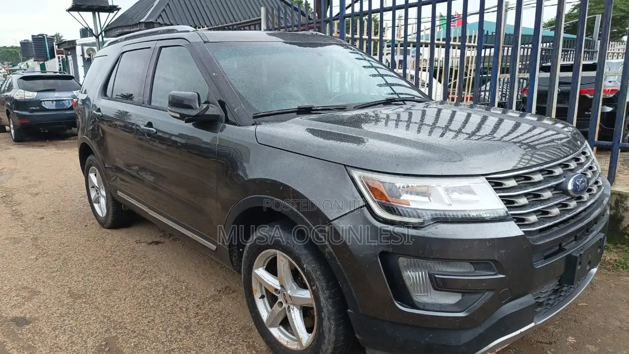 Ford Explorer 2016 Gray
