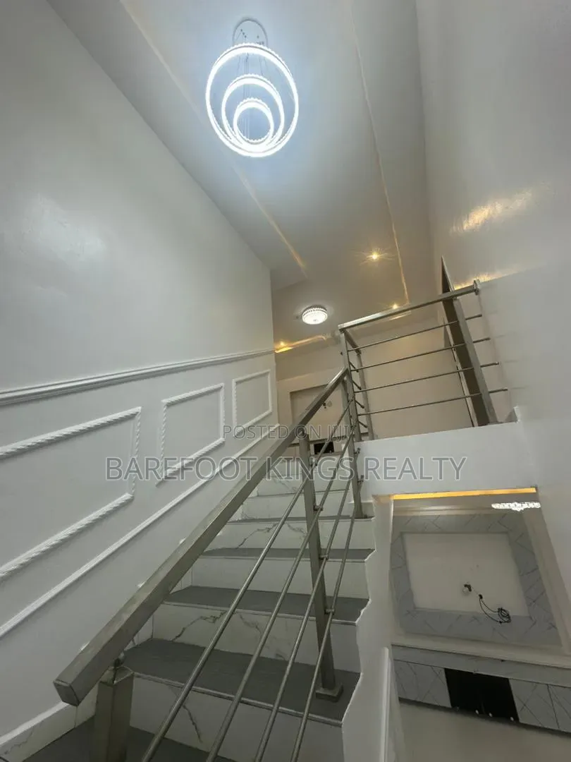 3bdrm Duplex in Abraham Adesanya for sale