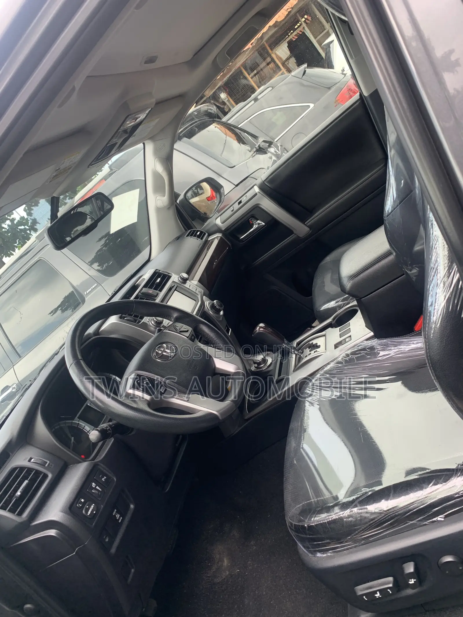 Toyota 4-Runner Limited 4dr SUV 4WD (4.0L 6cyl 5A) 2015 Gray