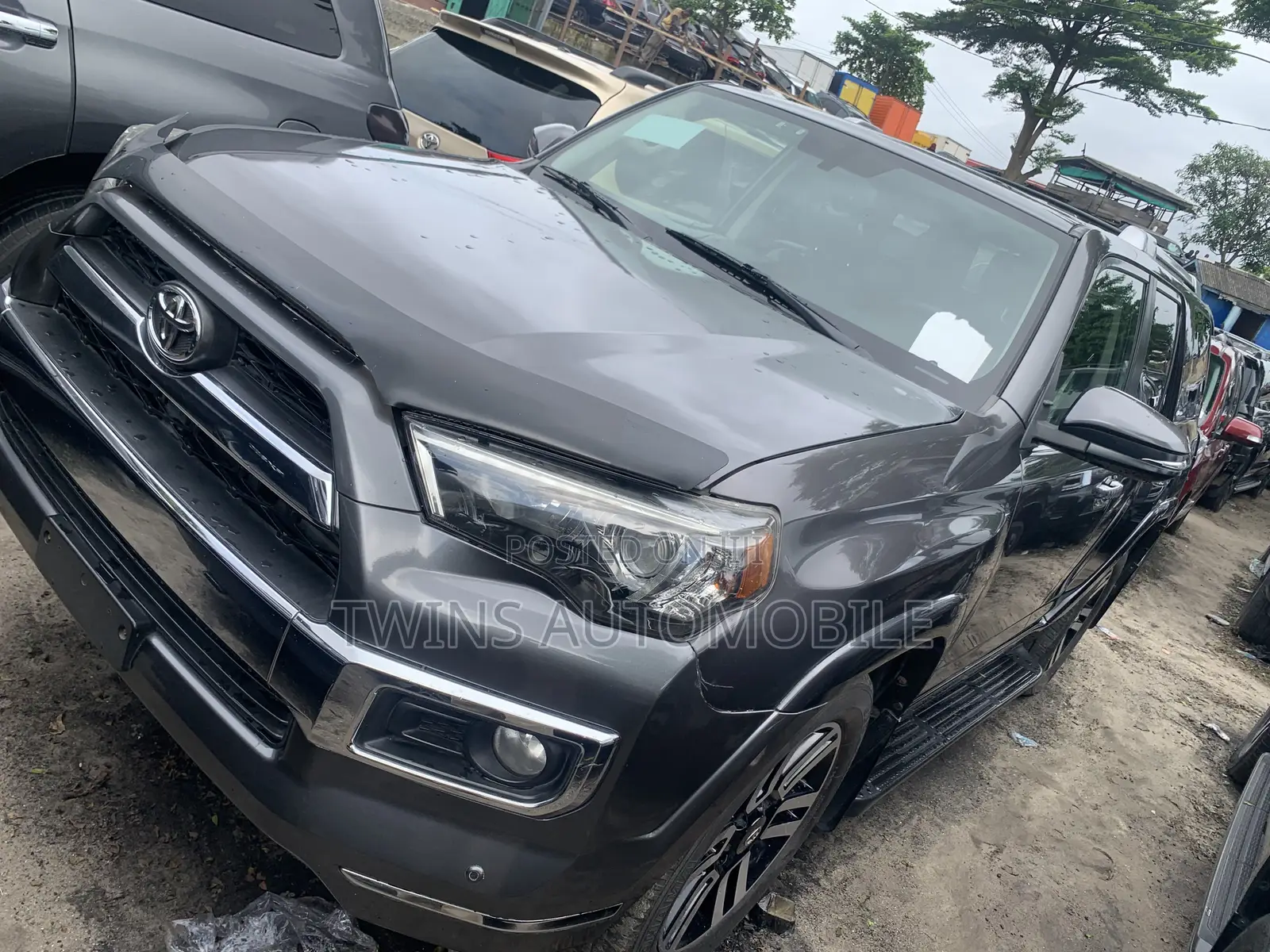 Toyota 4-Runner Limited 4dr SUV 4WD (4.0L 6cyl 5A) 2015 Gray