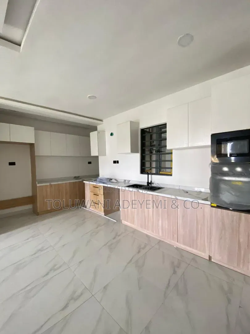 Lovely 3 Bedroom Apartments With Gym, Swimming Pool in Ikate Lekki