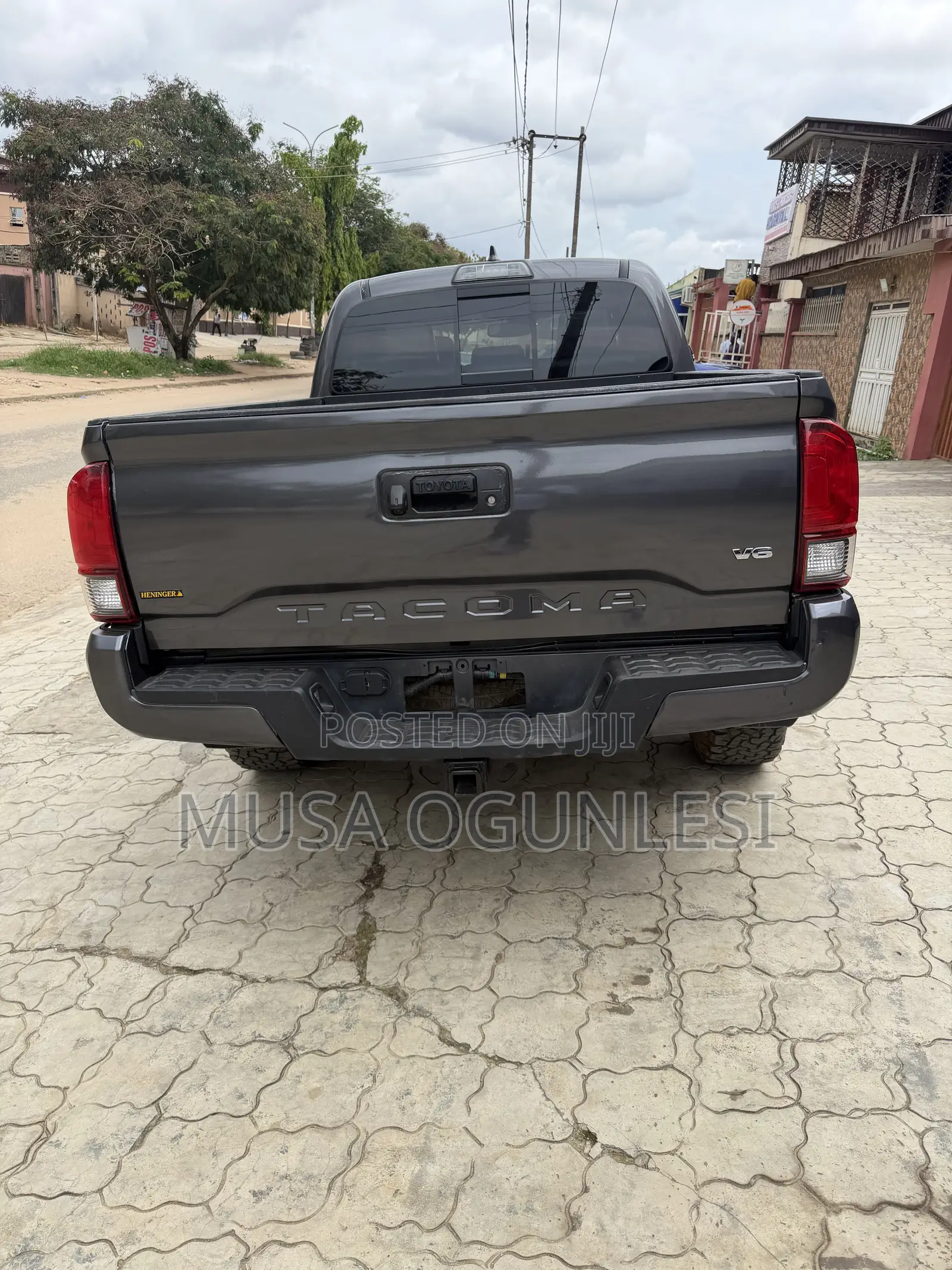 Toyota Tacoma 2018 Gray