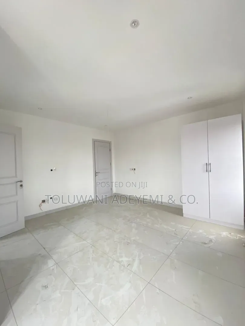 2 Bedroom Apartments With Gym, Swimming Pool and Gym