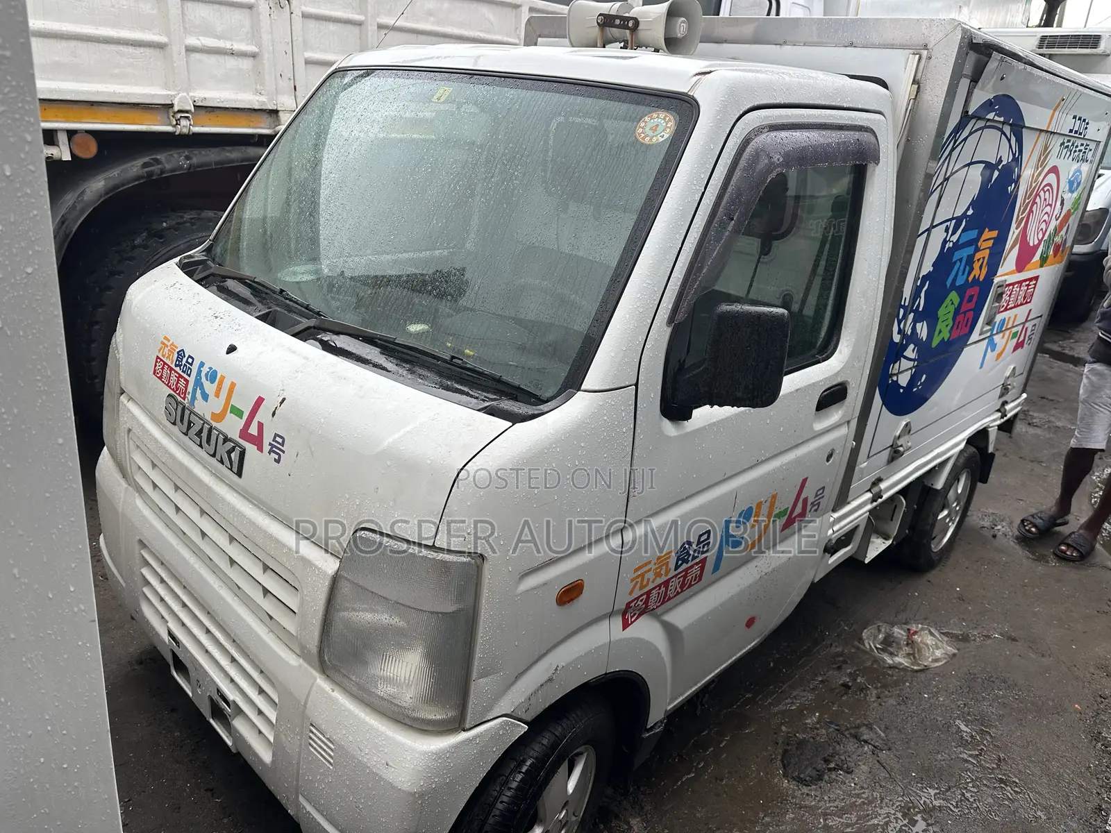 Suzuki APV Minibus 2012 White