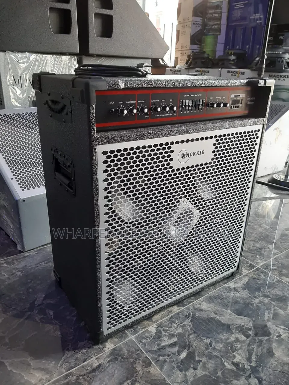 Mackie Bass Combo- ( 4 Cone)