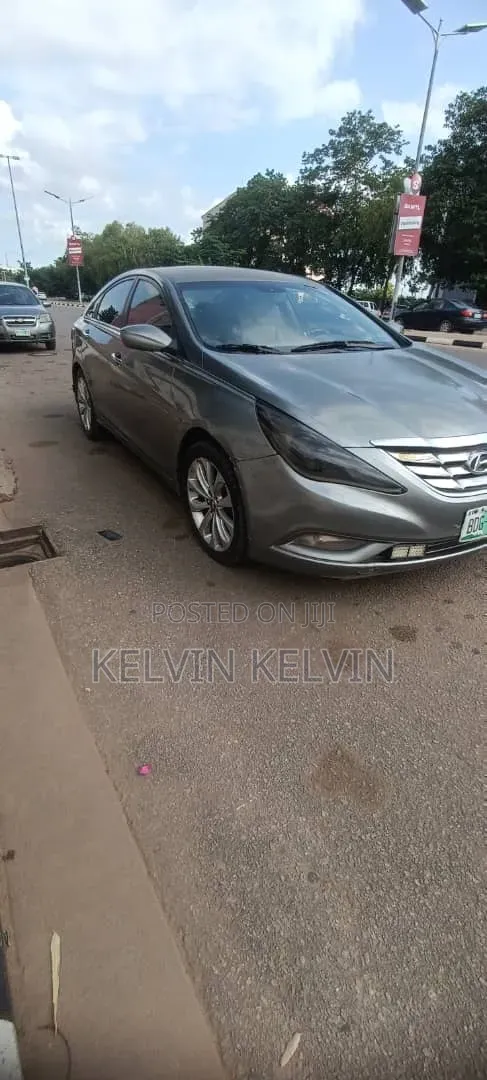 Hyundai Sonata 2013 Gray