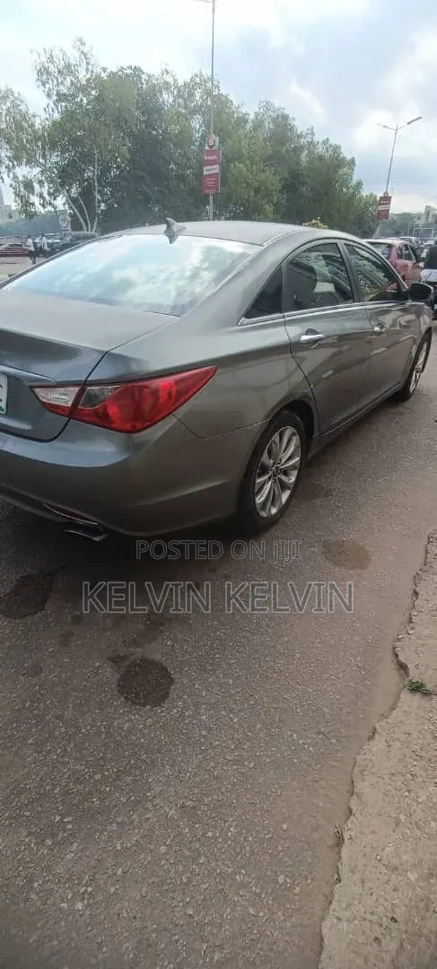 Hyundai Sonata 2013 Gray
