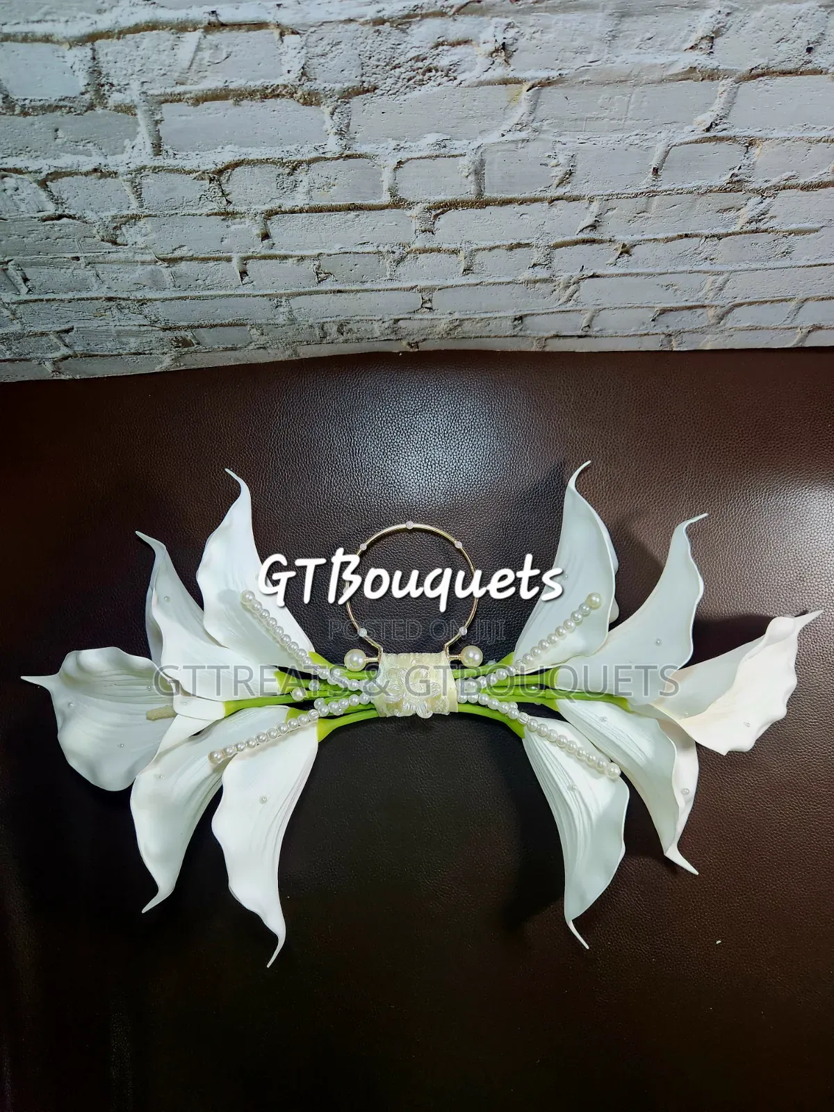 Calla Lilies Clutch Bridal Bouquet