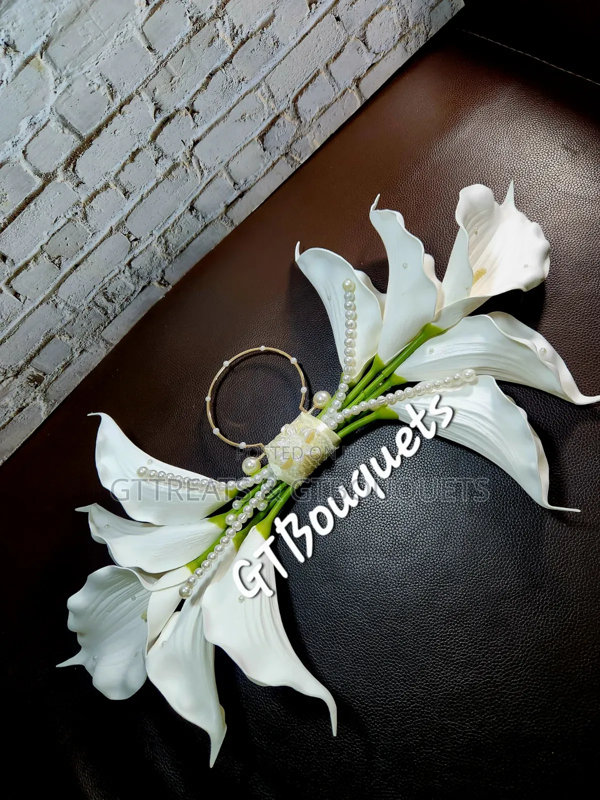 Calla Lilies Clutch Bridal Bouquet