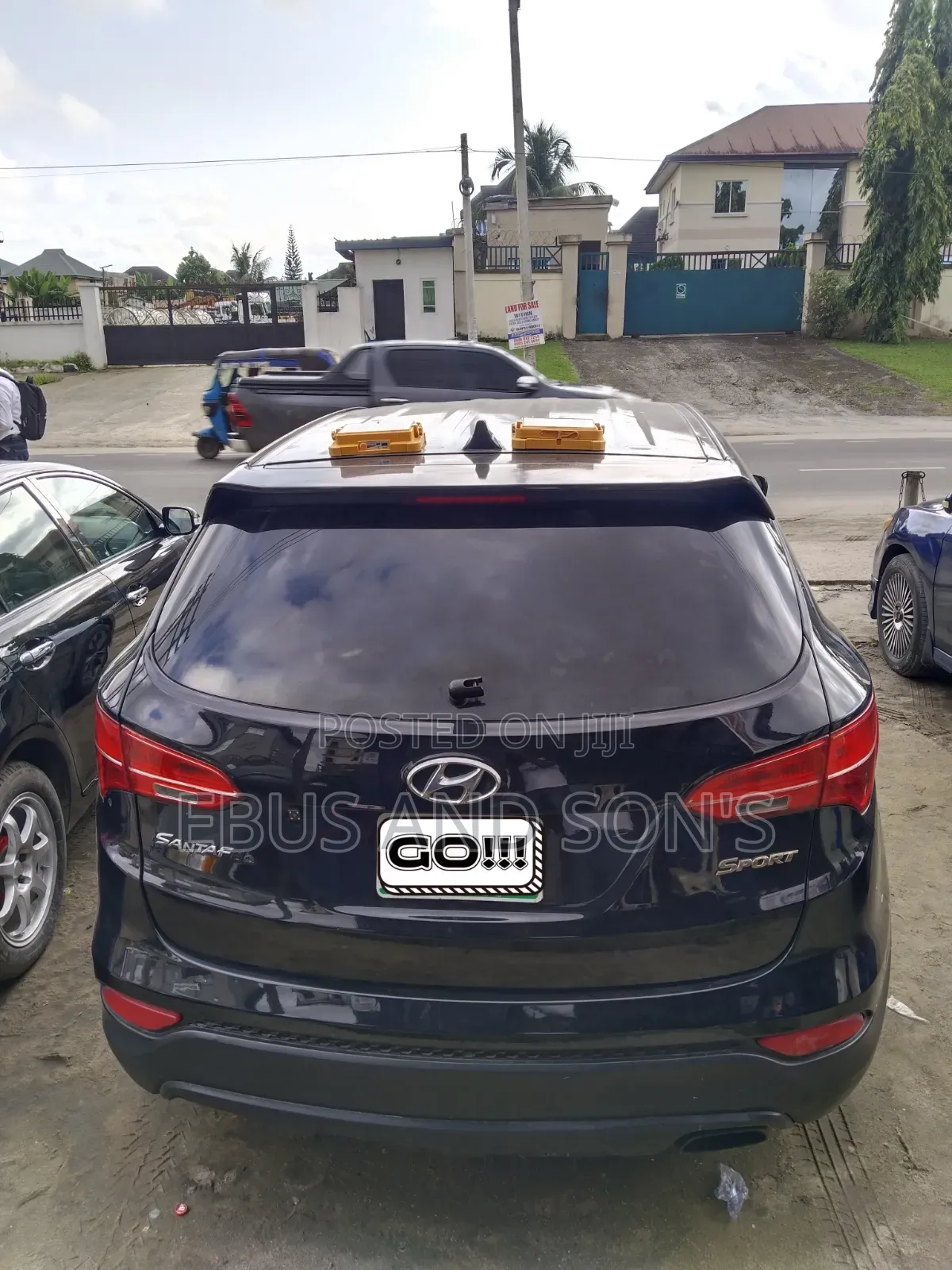 Hyundai Santa Fe 2012 Black