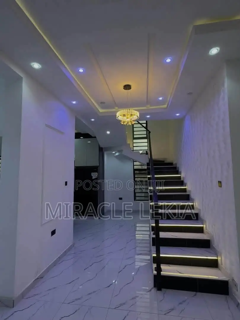 Furnished 4bdrm Duplex in Shell Cooperative, Eneka for sale