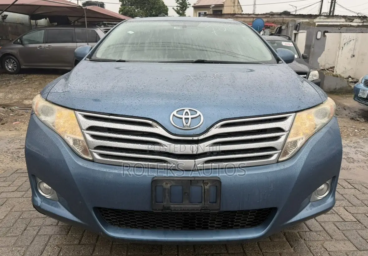 Toyota Venza AWD 2010 Blue