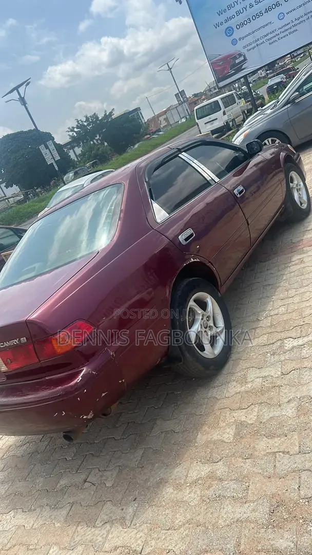Toyota Camry 2005 Red