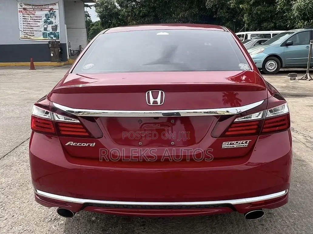 Honda Accord Sport SE 4dr Sedan FWD (2.4L 4cyl 2A) 2017 Red