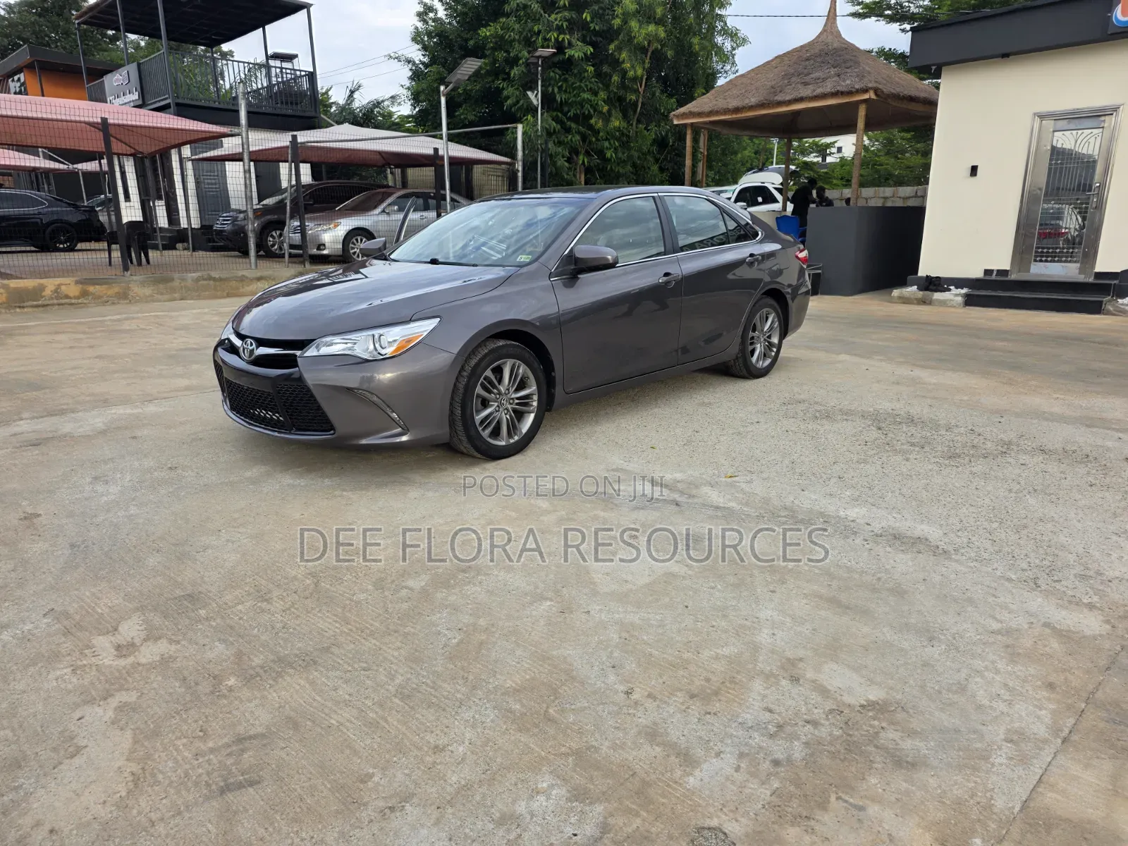 Toyota Camry SE 4dr Sedan (2.5L 4cyl 6A) 2016 Gray
