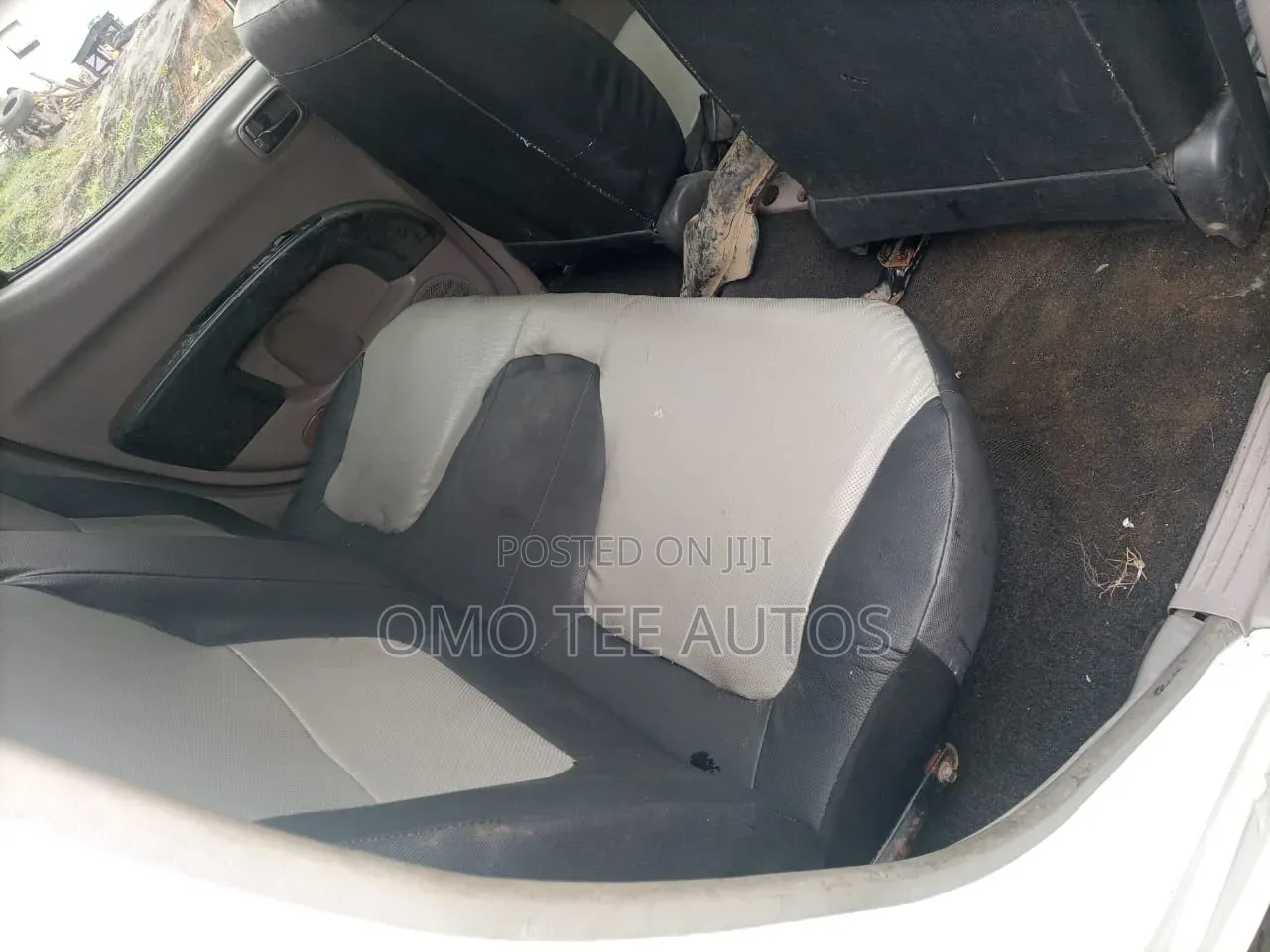 Mitsubishi L200 2012 White