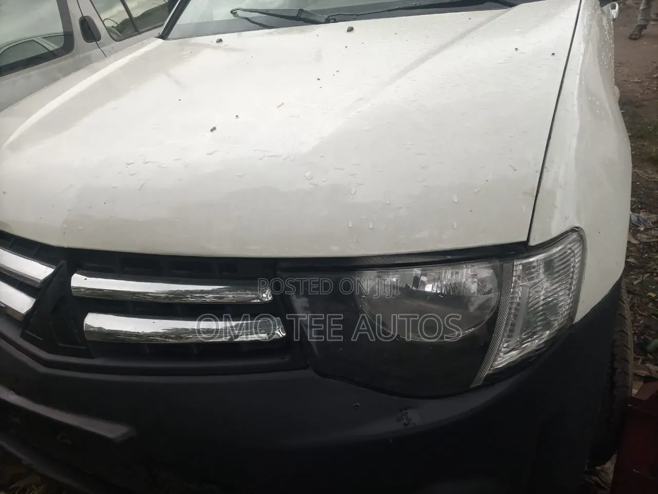 Mitsubishi L200 2012 White