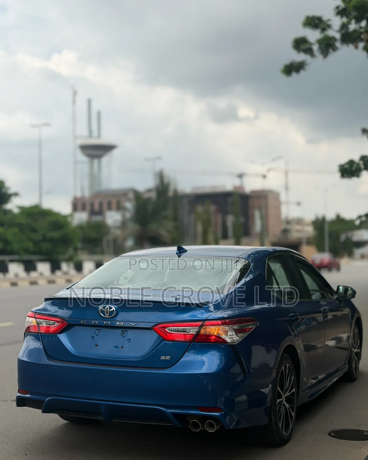 Toyota Camry 2019 Blue