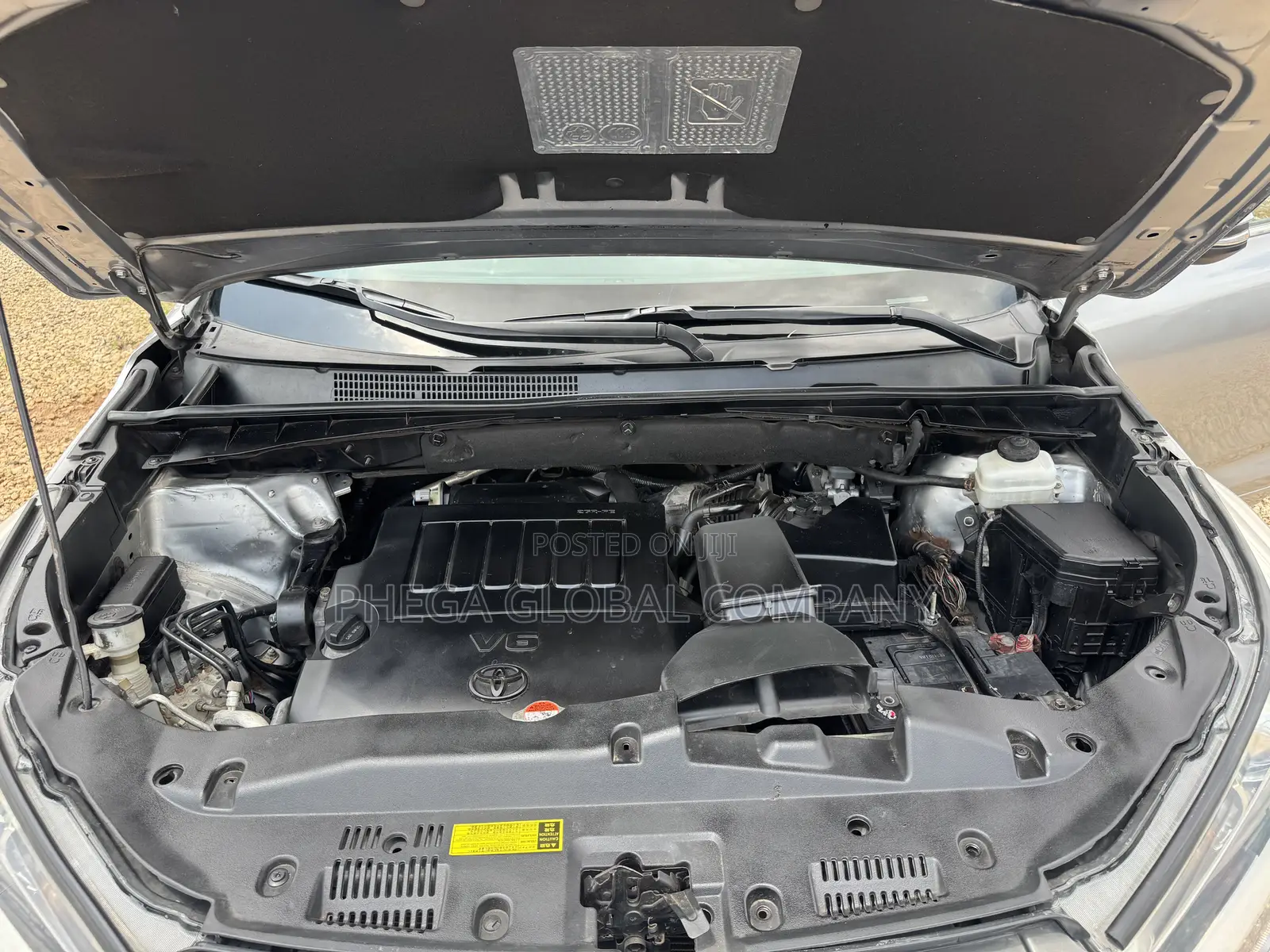 Toyota Highlander LE 4x4 V6 (3.5L 6cyl 8A) 2017 Gray