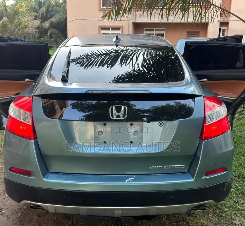 Honda Crosstour 2013 Red