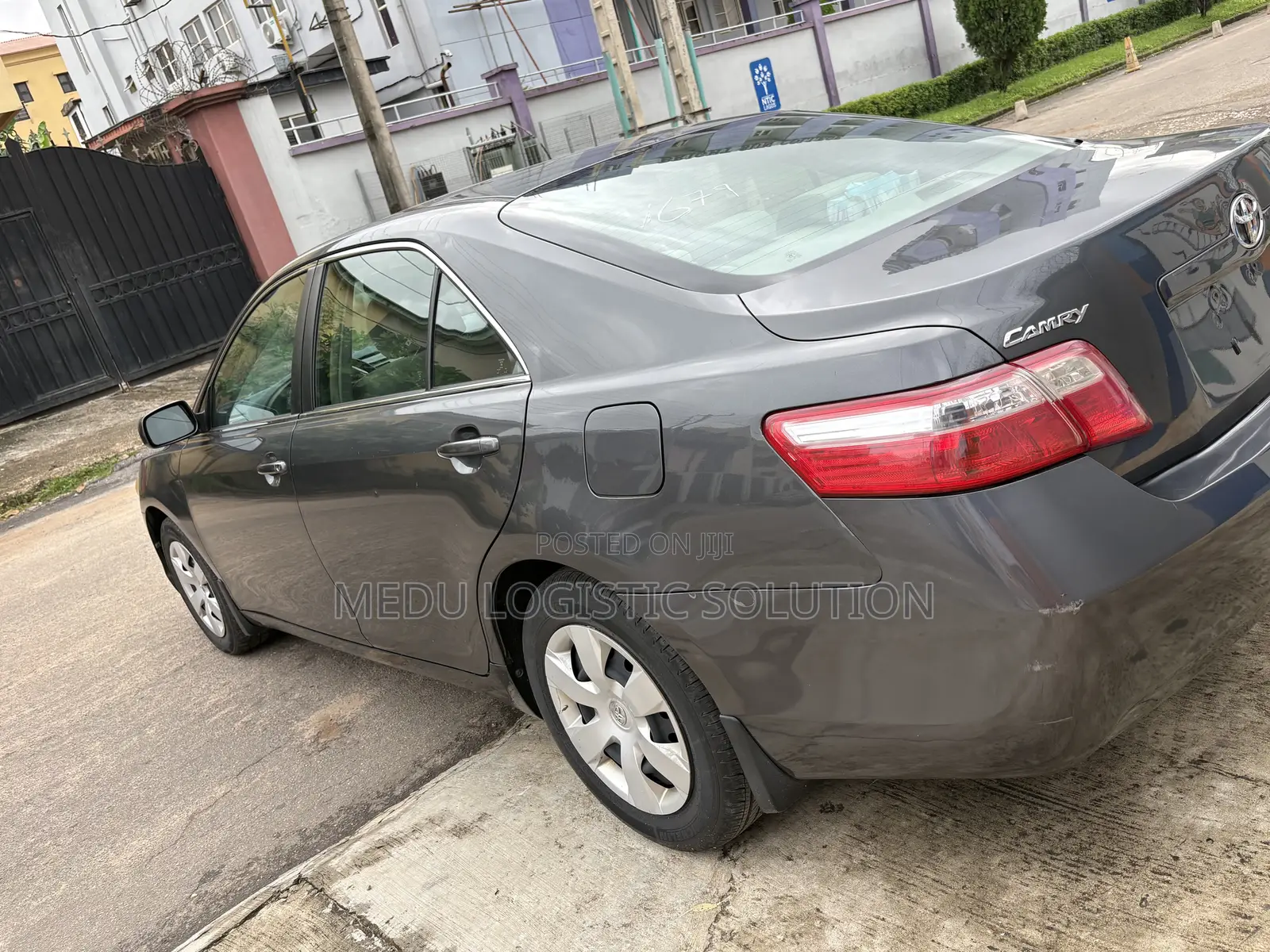 Toyota Camry LE 4dr Sedan (2.4L 4cyl 5A) 2008 Gray