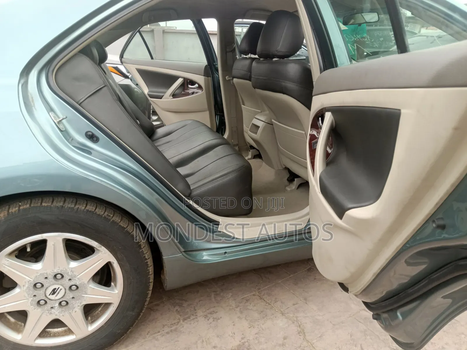 Toyota Camry LE 4dr Sedan (2.4L 4cyl 5A) 2009 Green